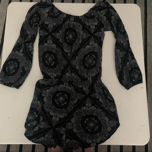 PACSUN patterned romper - Picture 3 of 4